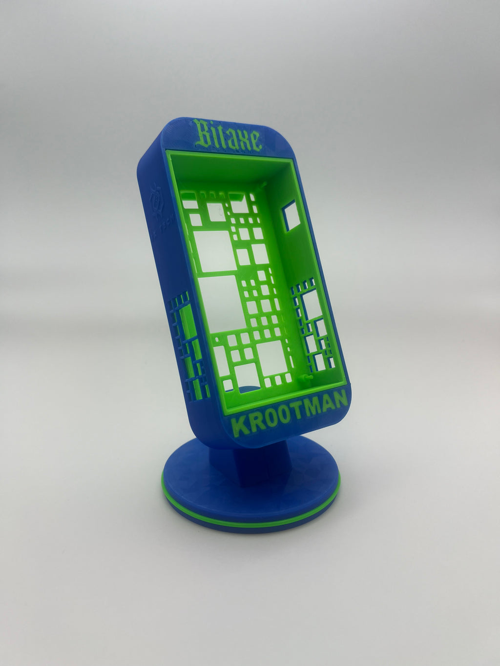 Bitaxe Stand - kr00tman Edition - Ix Tech   electronic accesory