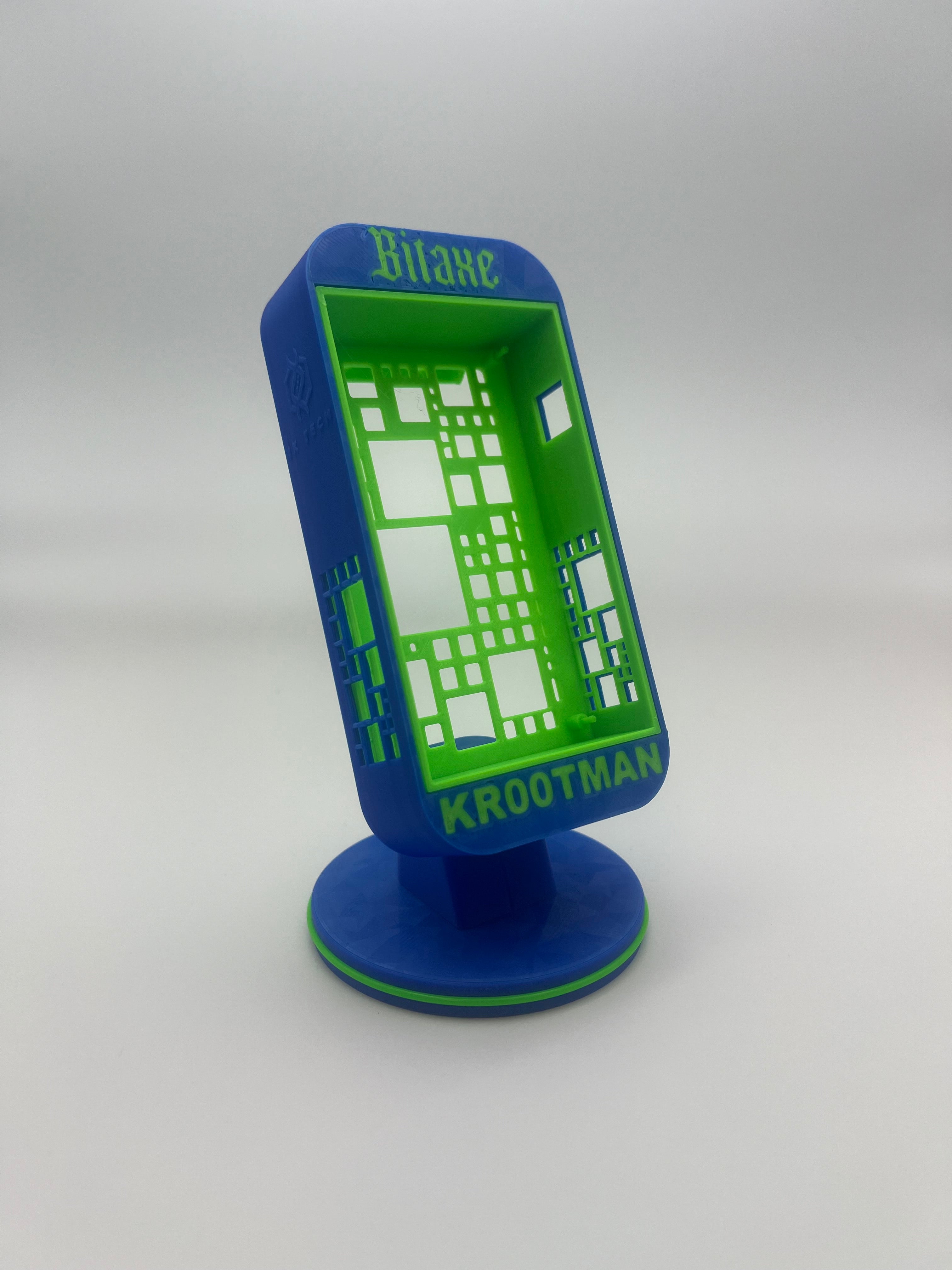 Bitaxe Stand - kr00tman Edition - Ix Tech   electronic accesory