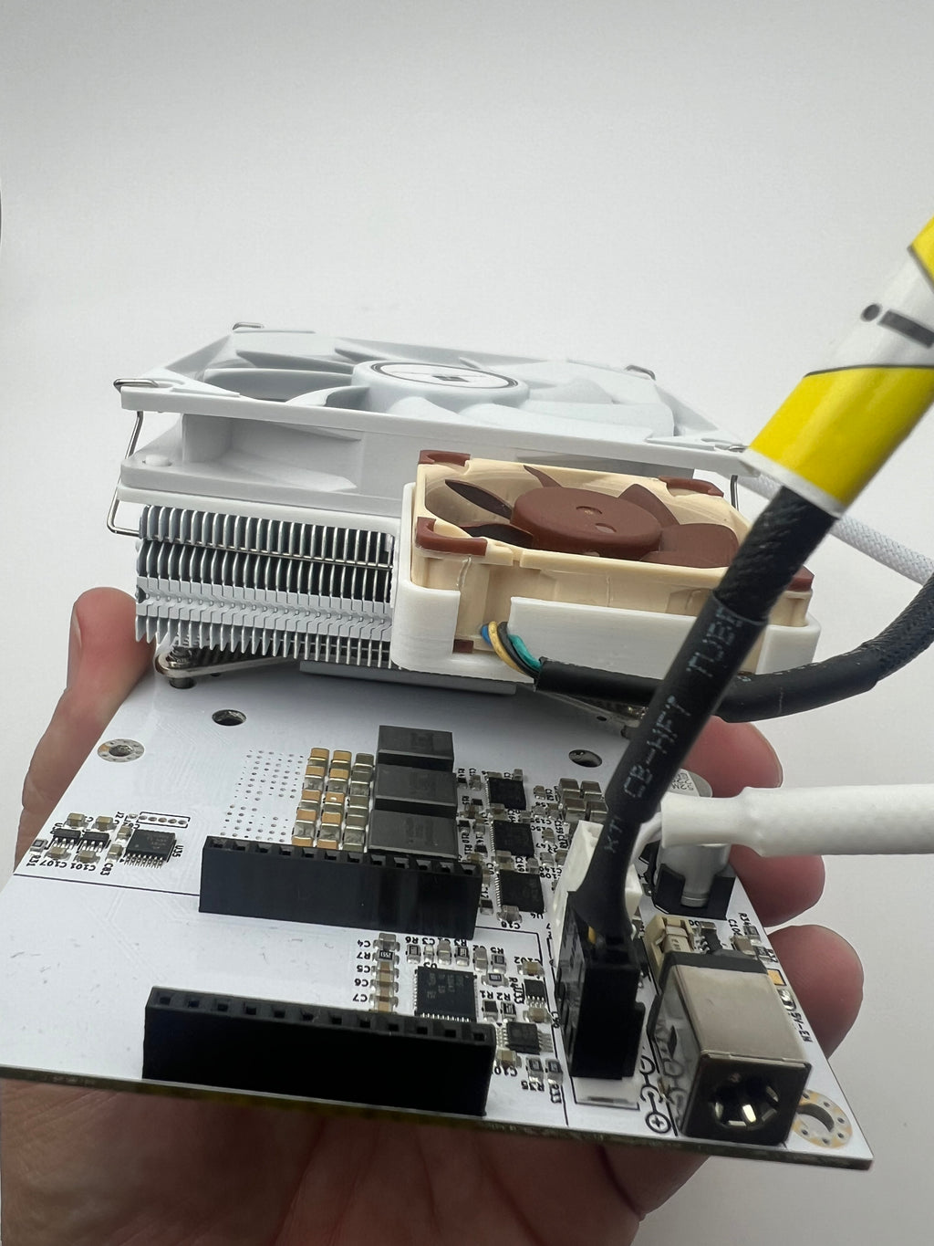 QAxe++ VREG fan mount